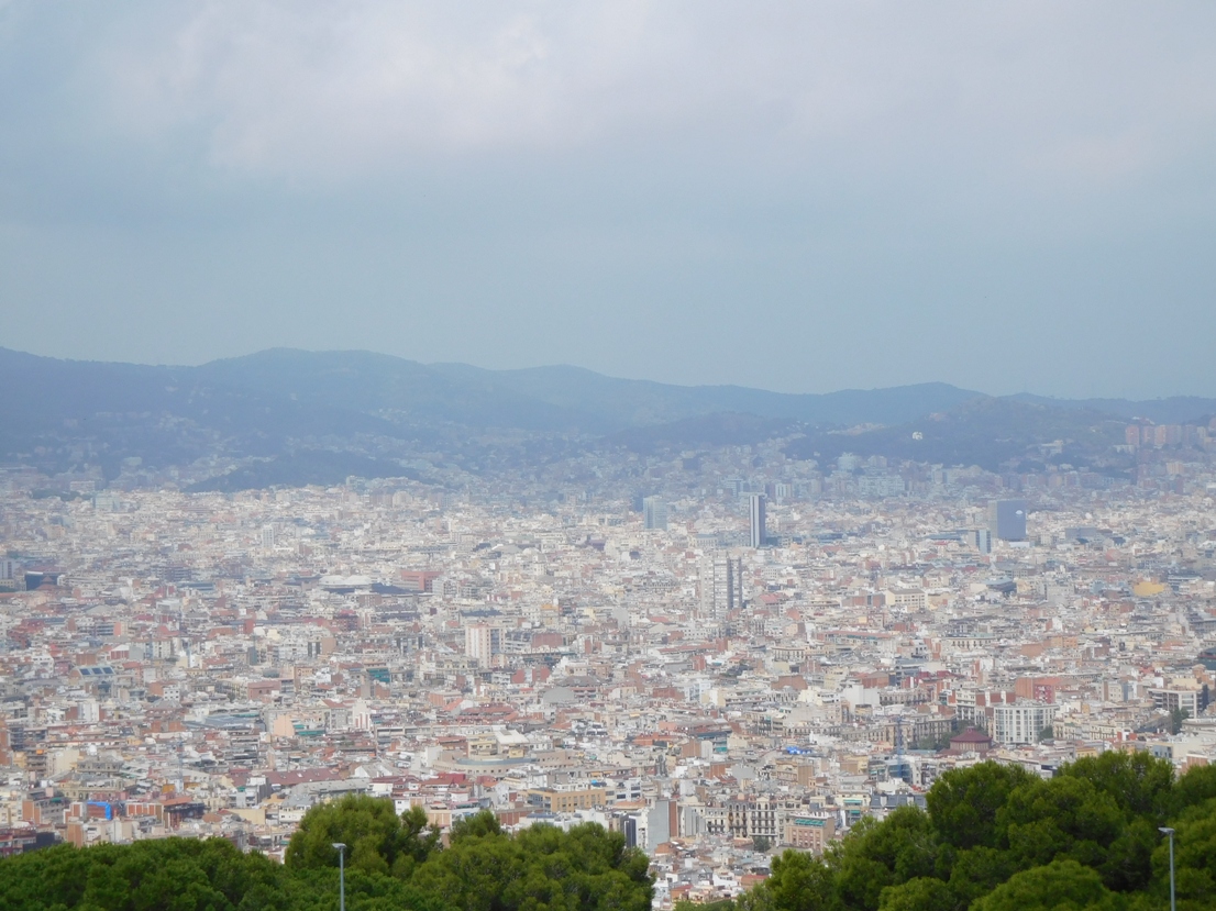 Montjuïc cietoksnis, skats uz pilsētu
