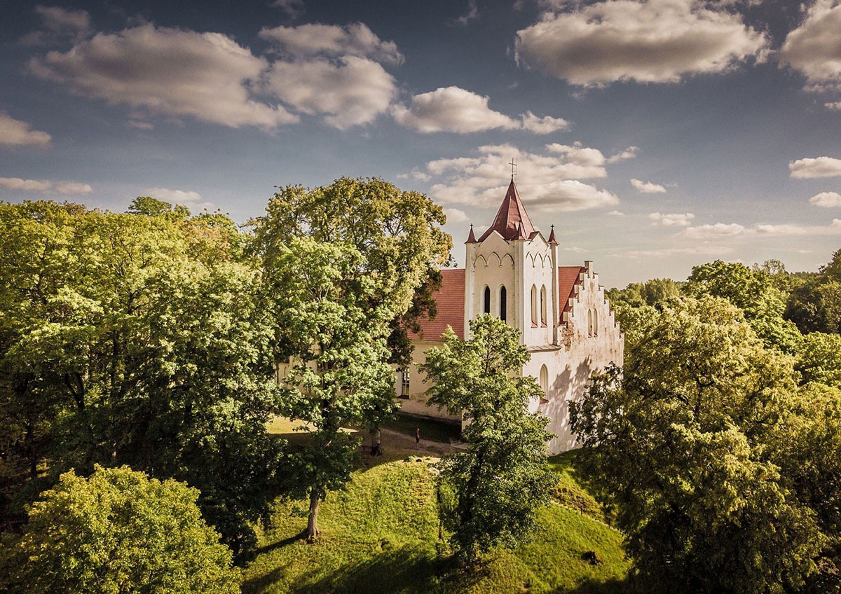 Aizputes baznīca